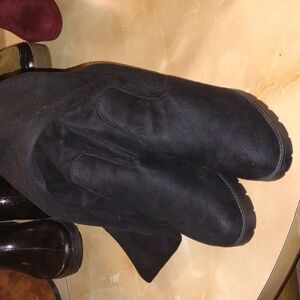 Black knee-length boots